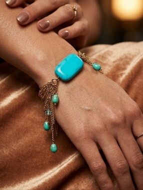 Turquoise and gold bracelet